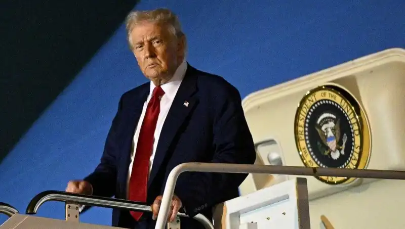 Trump, Lahey'deki NATO Zirvesi'nde Kritik Açıklamalarda Bulunacak