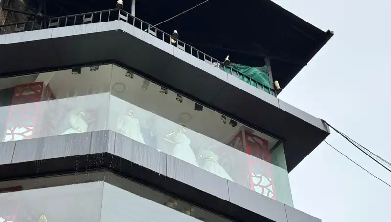 Giyim Mağazasında Patlayan Yangın, İtfaiyeyi Acil Çalışmaya Düşürdü