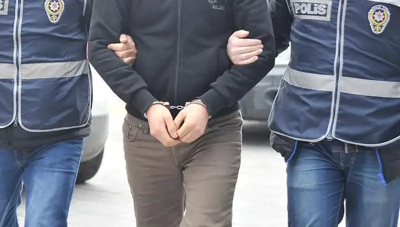 Adana'da Yasa Dışı Bahis Operasyonunda 13 Kişi Tutuklandı