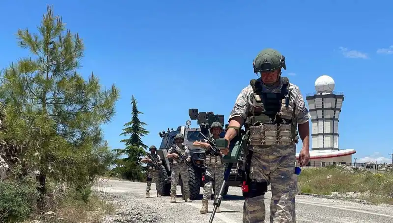 Bayramda Nöbette Görev Başında: Mehmetçik'in Vatan Sevgisi