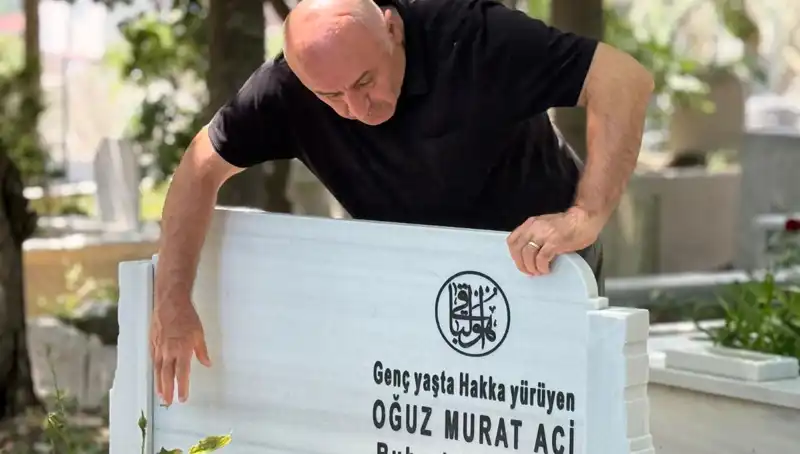 Aci Ailesinin Hüzünlü Babalar Günü: Kaybettiğimiz Değerler