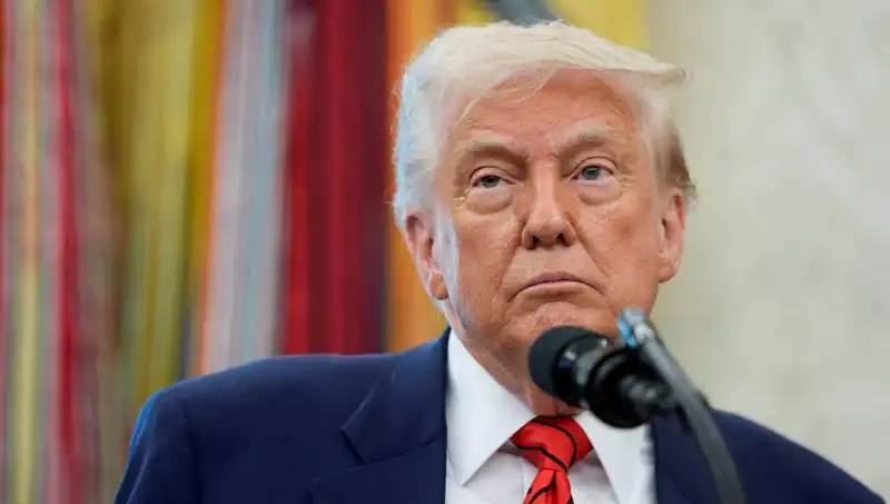Trump, G7 Zirvesi’nden Erken Ayrıldı: Acil Beyaz Saray Toplantısı