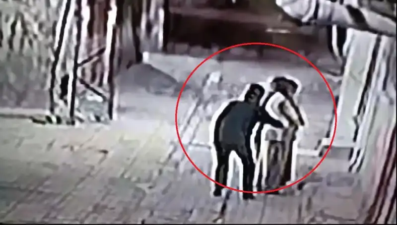 Polisler Simitçi ve Pazarcı Kılığına Girerek Kapkaççılara Büyük Darbe Vurdu