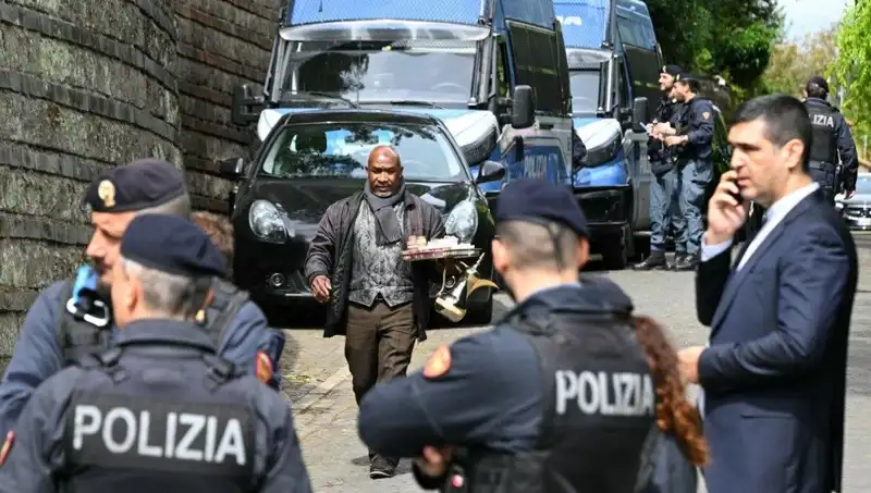 Roma'da Nükleer Müzakereler: İran ve ABD'nin Tarihi Görüşmesi