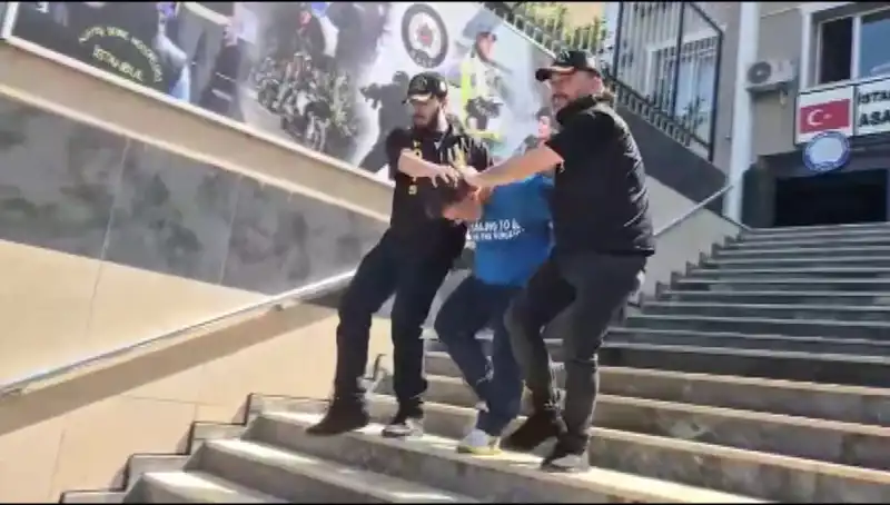 Ümraniye’de Film Gibi Gasp Olayı: 600 Bin Lira Çalındı!