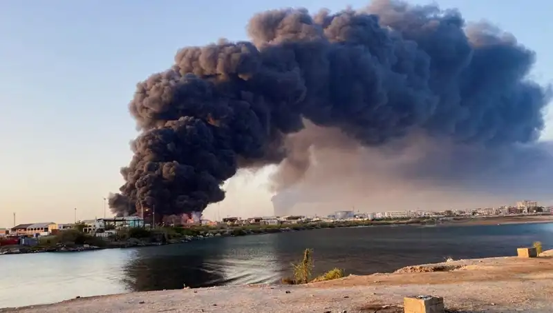 Port Sudan'da Havalimanı ve Ordu Üssüne Yönelik Şok Patlamalar!
