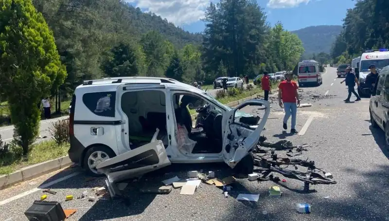 Marmaris’teki Feci Kaza: Savaş Alanı Gibi!