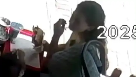 Sosyal Medya Olayı: Kadın Saçını Tostuna Koydu, Gerekçesi Şaşırttı!