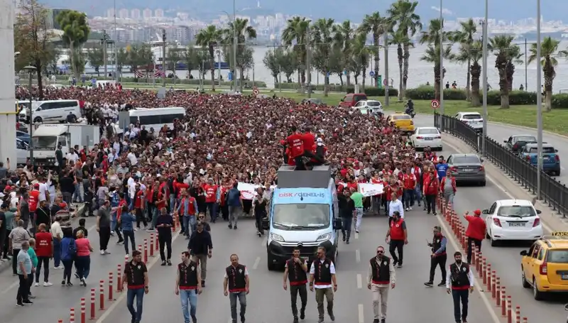İzmir'deki Grevde 4. Gün: İşçiler ve İşverenler Çatışmada Yeni Bir Döneme Girdi