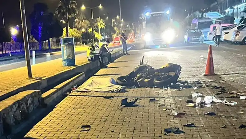 Alanya’da Motosiklet Kazası: Gençlerin Hayatını Kayıp Eden Olay