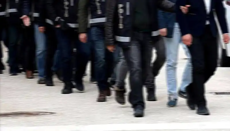 "Balkız Tuzağı: Sosyal Medyada Kadın Profiliyle Gerçekleşen Akılalmaz Gasp Olayı"