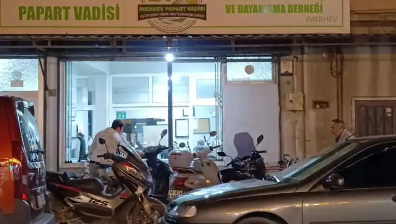 Lokalde Bıçaklı Kavga: Olayın Ardındaki Gerçekler ve Yaralının Durumu