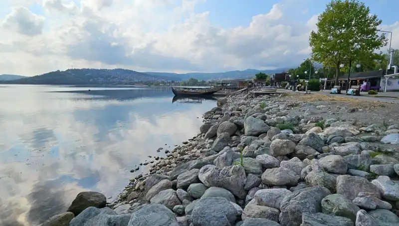 Sapanca Gölü'nde Su Seviyesi Düşüyor: Çevresel Etkiler ve Alınacak Önlemler