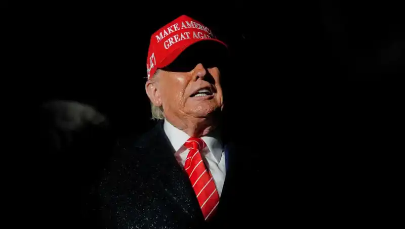 Yüksek Mahkeme’den Trump’a Şok Yetki: Göçmenlerin Statüsünü İptal Edebilecek!
