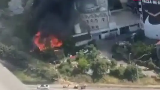 Kağıthane'de Korkutan Yangın: Dumanlar Havayı Kapladı