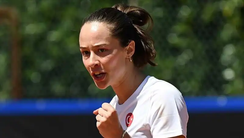 Milli Tenisçi Zeynep Sönmez, Büyük Finalde Şampiyonluğu Kovalıyor!