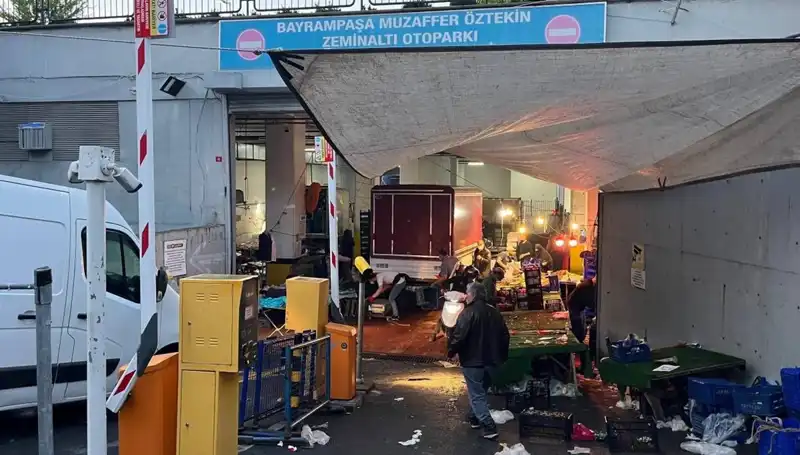 Havalandırmadan Yayılan Biber Gazı Pazar Yerini Kaosa Sürükledi
