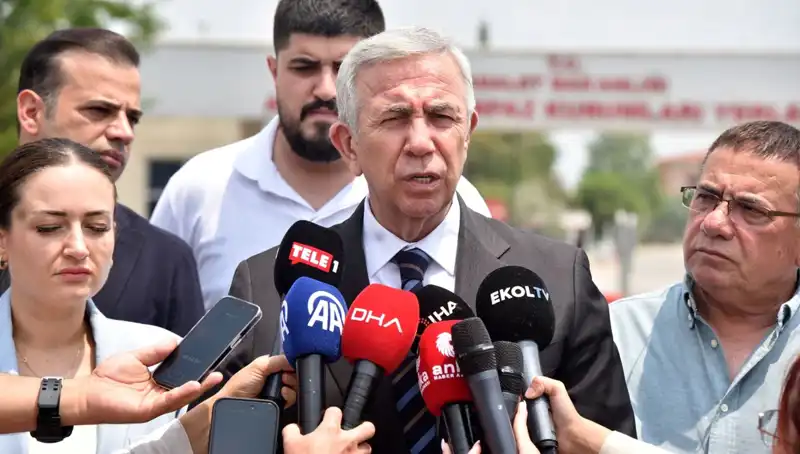 Mansur Yavaş'tan Muhittin Böcek'e Anlamlı Ziyaret: İşbirlikleri ve Projeler Gündemde
