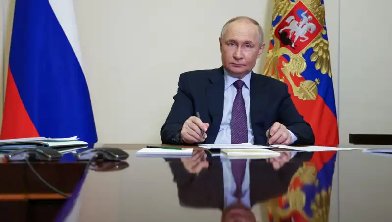 Putin Esad'ı Suriye'den Kolayca Vermeye Neden Israr Ediyor?