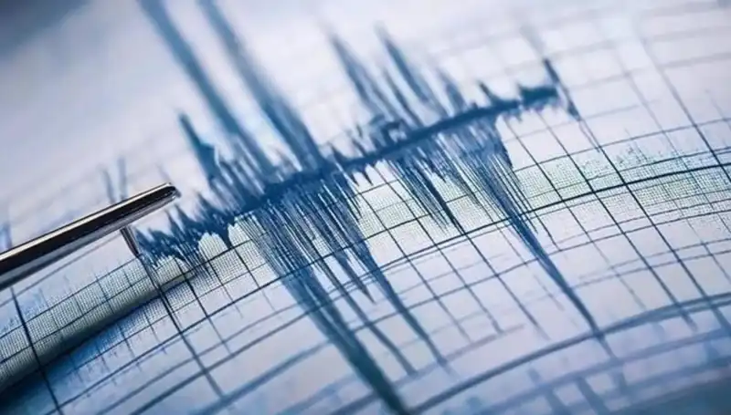 Antalya'da Beklenmedik Deprem: 3.9 Büyüklüğünde Sarsıntı Yaşandı!