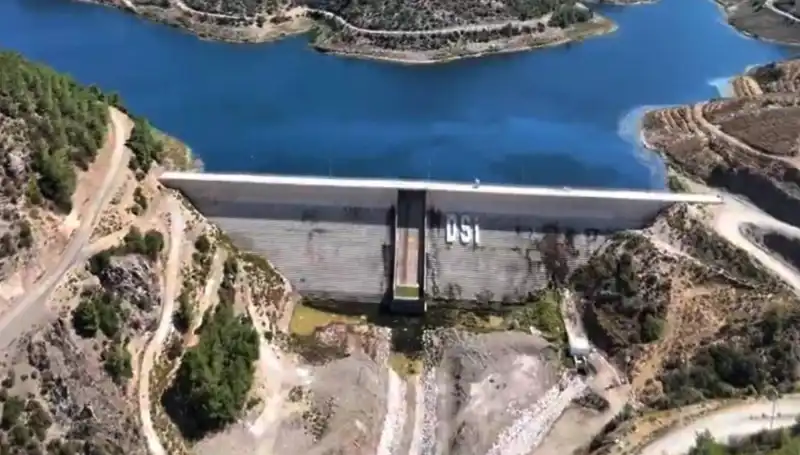 Çeşme'de Su Kesintilerinin Sona Ereceği Tarih Açıklandı